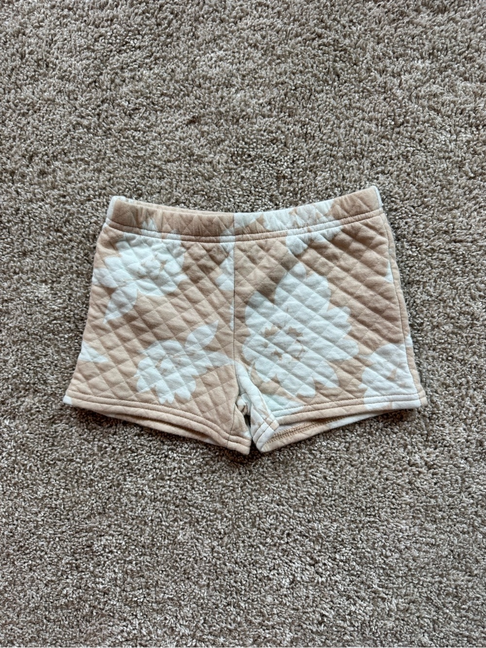 Carter’s Girls Quilted Floral Sweatshirt Shorts Set Size Outfit 3T Beige Blue - Picture 7 of 9